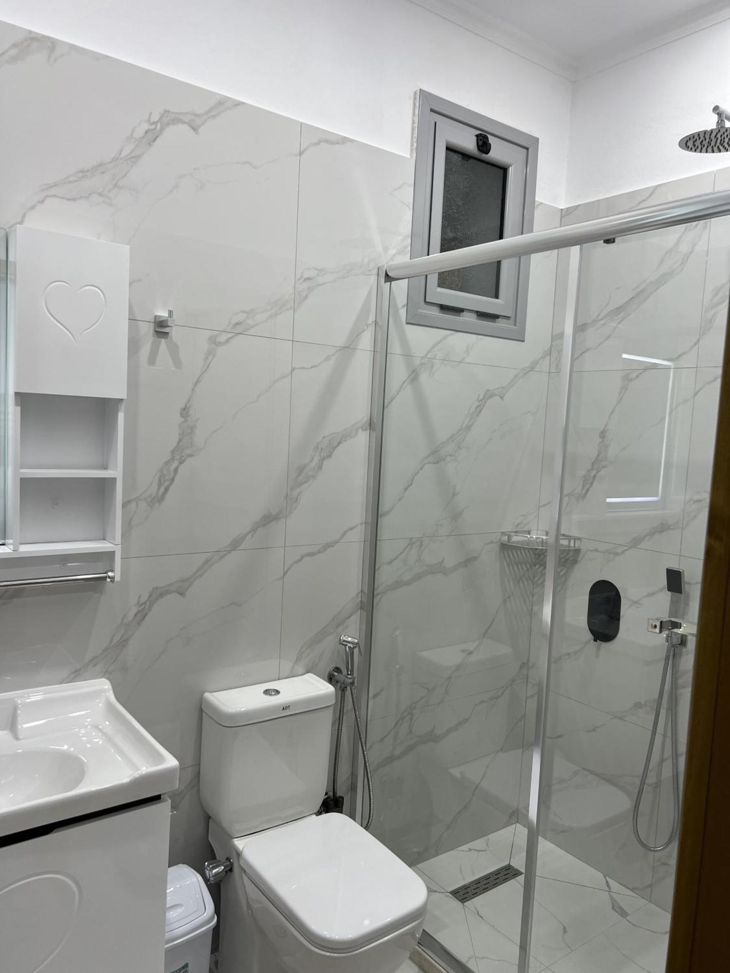 Guesthouse Osumi Berat Eksteriør billede