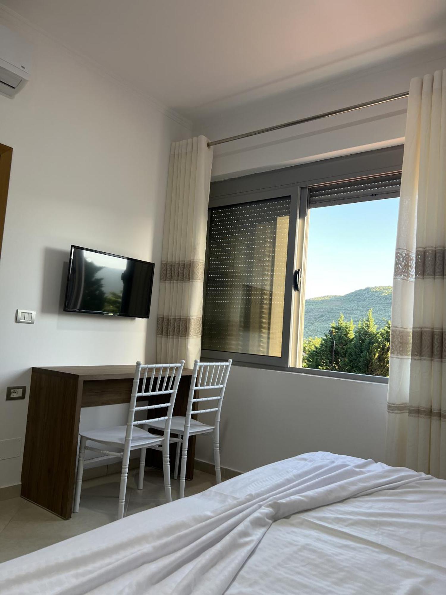 Guesthouse Osumi Berat Eksteriør billede